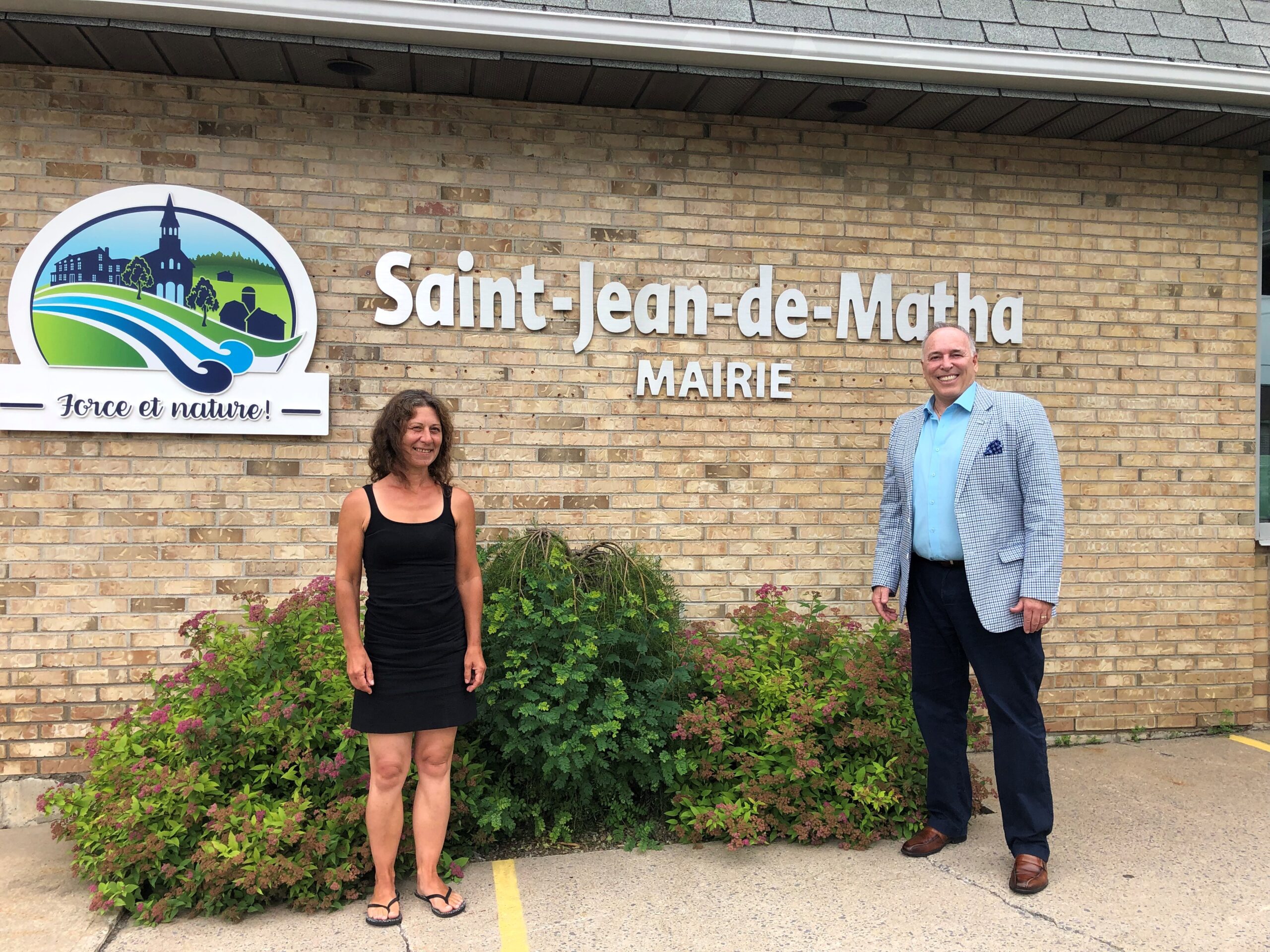 découvrez quincaillerie rivest à saint-jean-de-matha, votre spécialiste en fournitures de quincaillerie de qualité pour tous vos projets de construction, rénovation et bricolage.