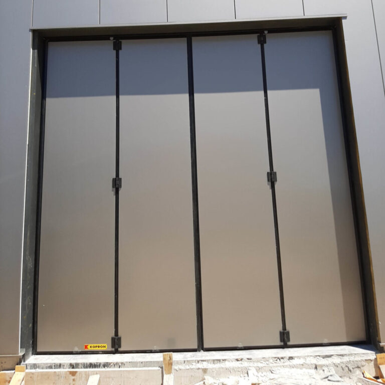 découvrez notre sélection de quincaillerie pour portes accordéon, alliant qualité et durabilité pour une installation facile et un fonctionnement optimal.