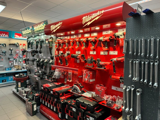découvrez notre sélection de quincaillerie pour porte-fenêtre alliant sécurité, qualité et design. trouvez les accessoires parfaits pour une installation fiable et durable.